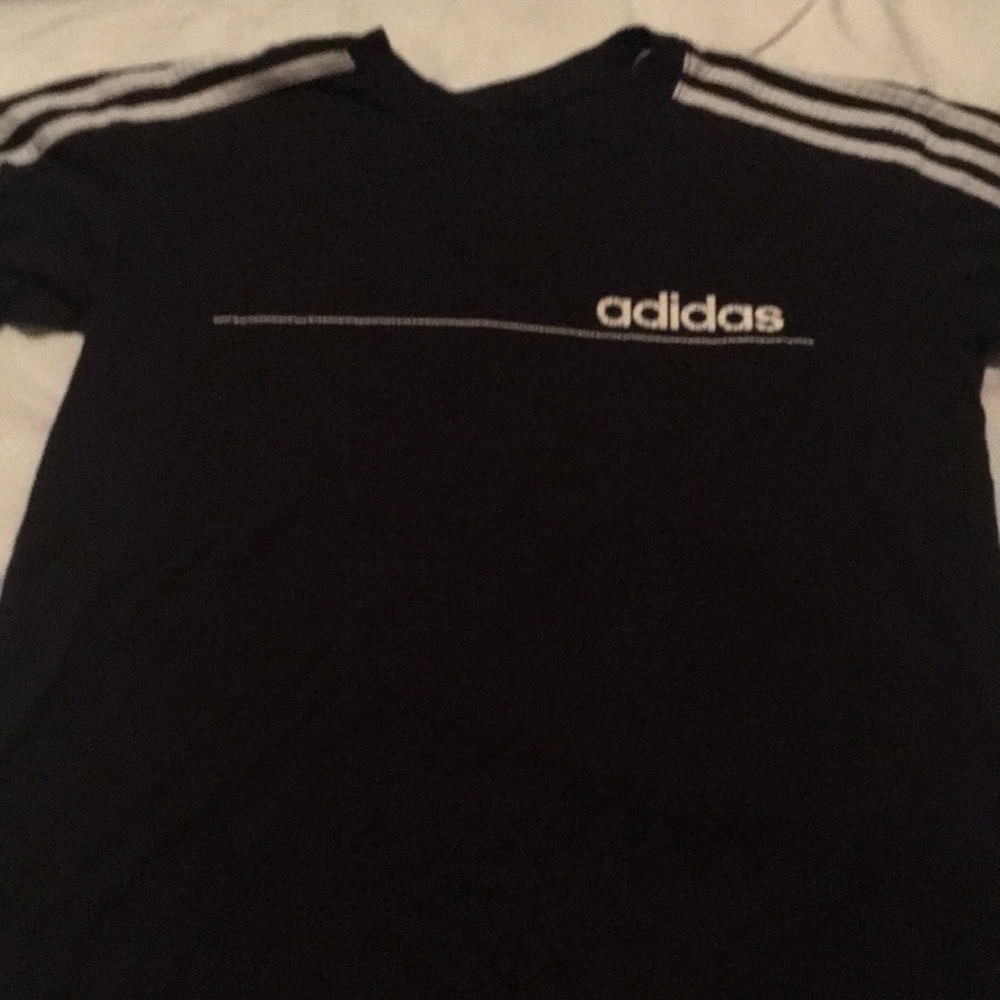 3/$30💖 Adidas black tee